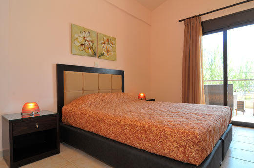 Golden Sunrise Apartments Криси Амудия Екстериор снимка