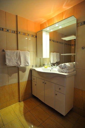 Golden Sunrise Apartments Криси Амудия Екстериор снимка