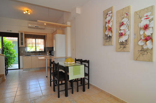 Golden Sunrise Apartments Криси Амудия Екстериор снимка